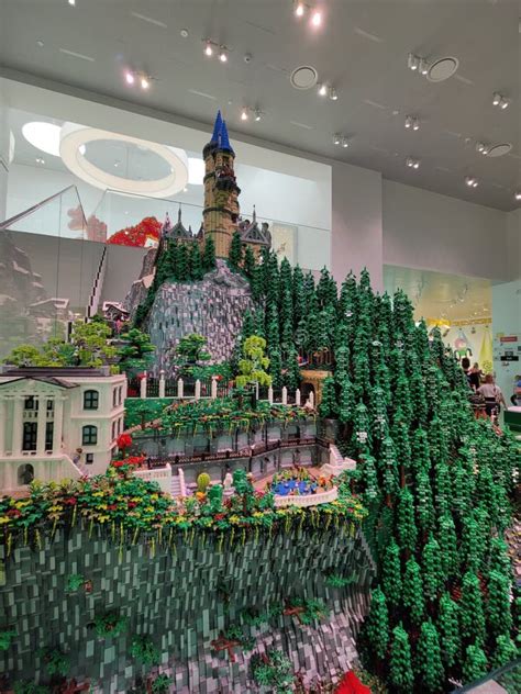 lego hotel 2022.